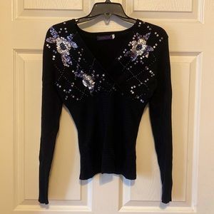 Black Sequin V neck sweater! 🖤✔️☕️⚫️〰️♠️🎩